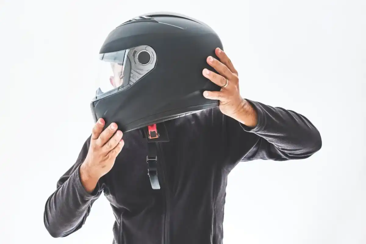Parti del Casco Moto - Protezione Vera o Solo Comfort?